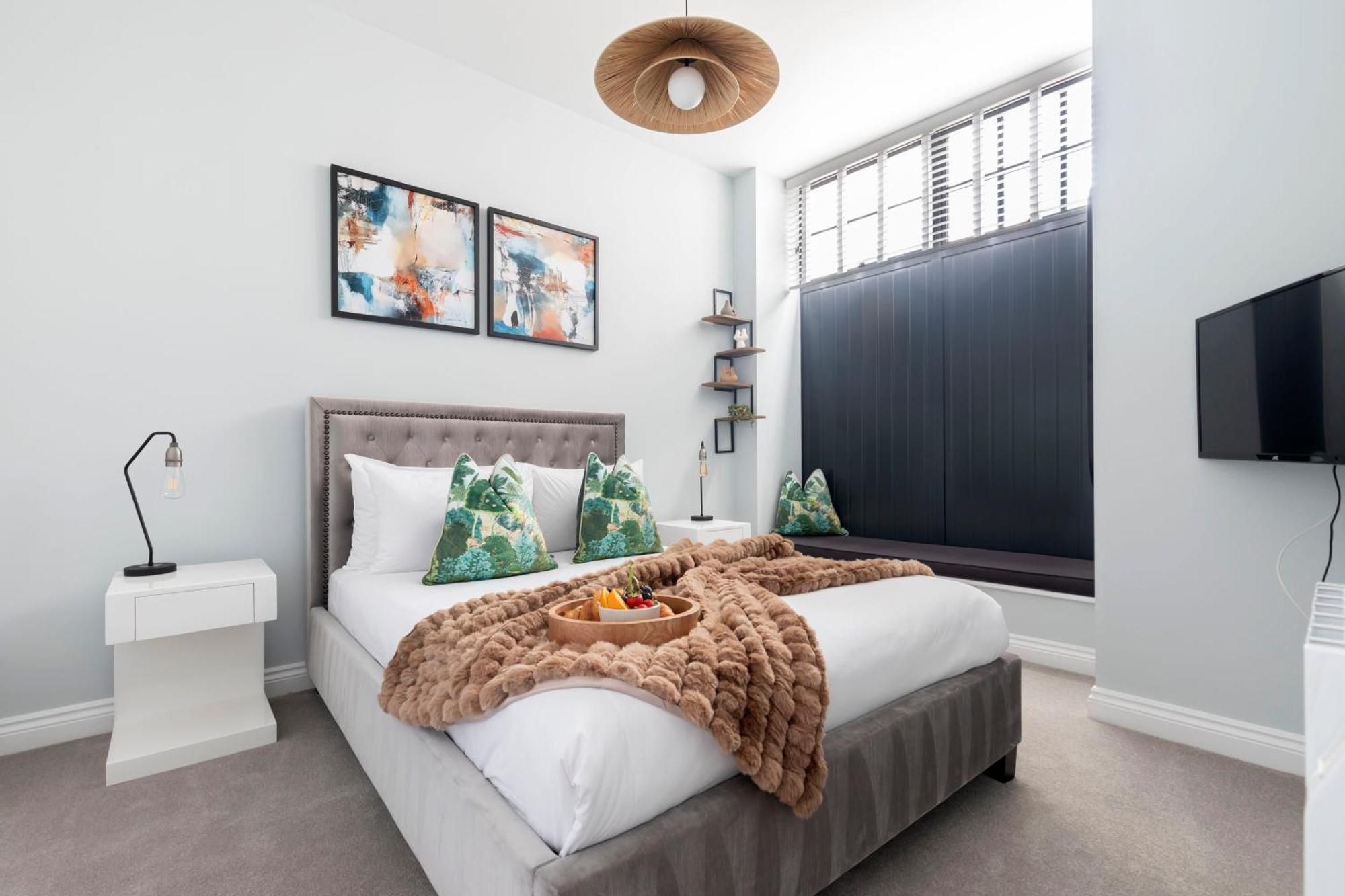 Elliot Oliver - Stylish 2 Bedroom Town Centre Apartment Cheltenham Exteriér fotografie